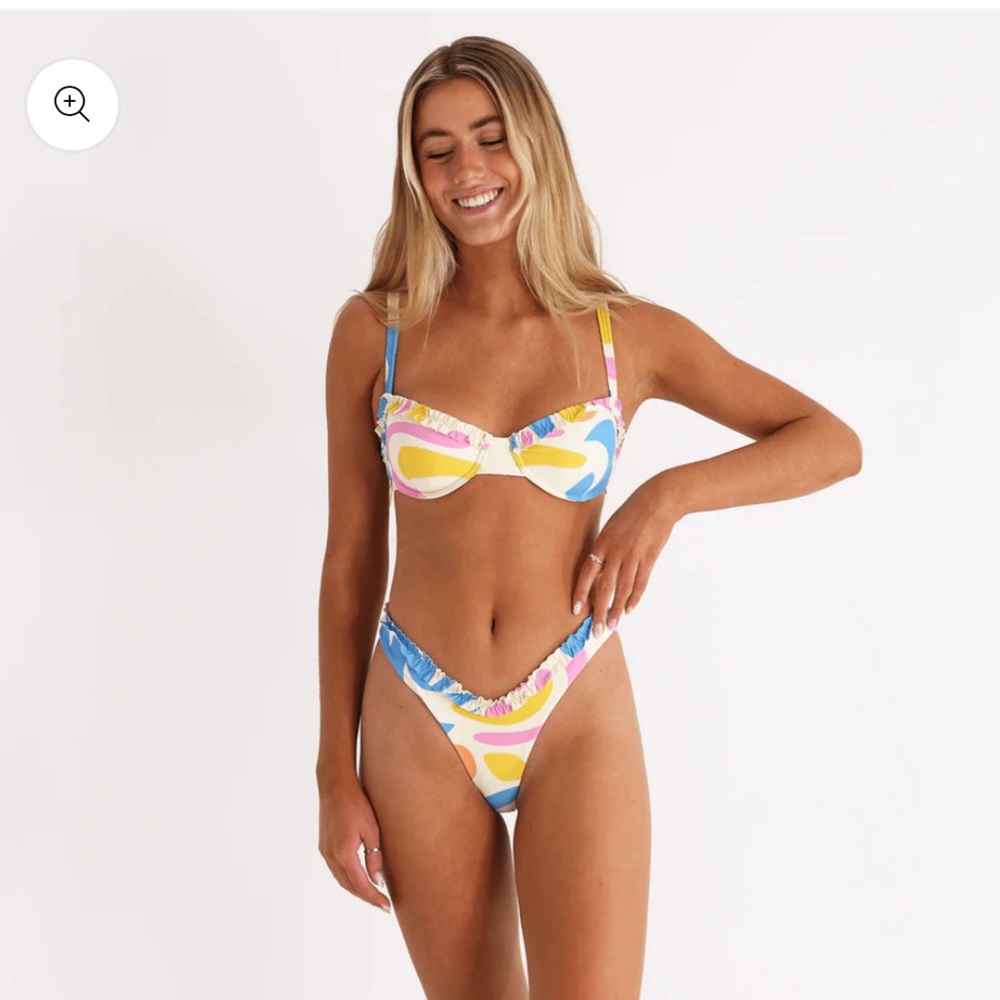 Aurelle bikini top